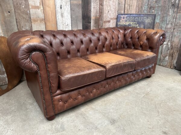 Vintage Brown Leather Chesterfield 3 Seater Sofa Chair - Belvoir ...