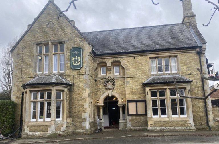 pub rooms refurbishment